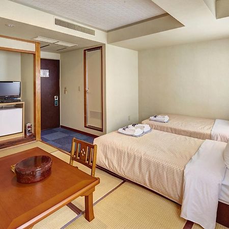 Okinawa Sun Plaza Hotel Наха Екстер'єр фото