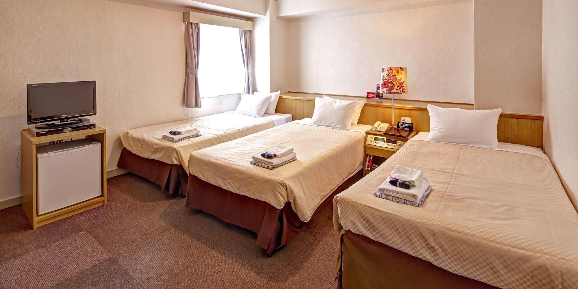 Okinawa Sun Plaza Hotel Наха Екстер'єр фото