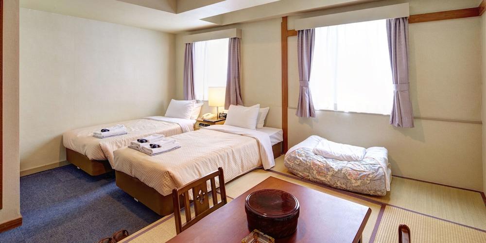 Okinawa Sun Plaza Hotel Наха Екстер'єр фото