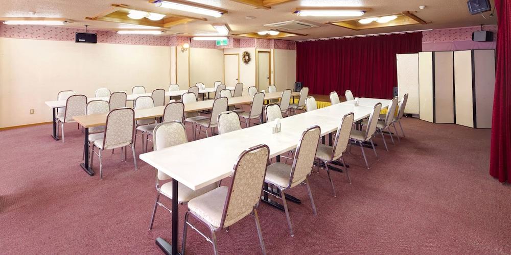 Okinawa Sun Plaza Hotel Наха Екстер'єр фото