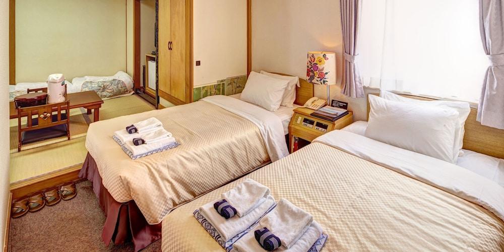Okinawa Sun Plaza Hotel Наха Екстер'єр фото
