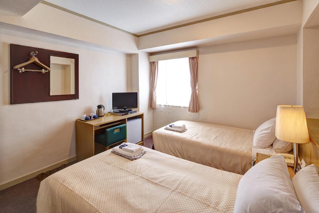 Okinawa Sun Plaza Hotel Наха Екстер'єр фото
