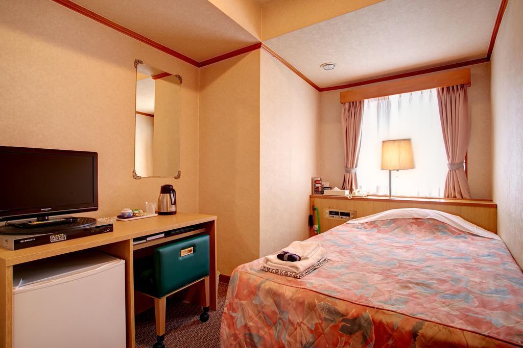 Okinawa Sun Plaza Hotel Наха Екстер'єр фото