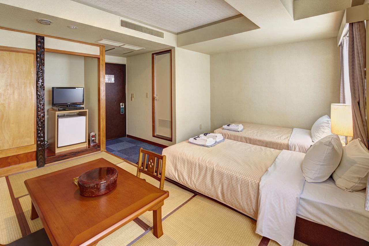 Okinawa Sun Plaza Hotel Наха Екстер'єр фото